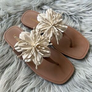 LARROUDE Hibiscus Sandal in Rose Size 6/7 NWOB